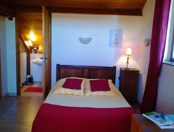 Chambre d'hôtes 4 pers. à Combelasais Chambre d'hôtes 4 pers. à Combelasais